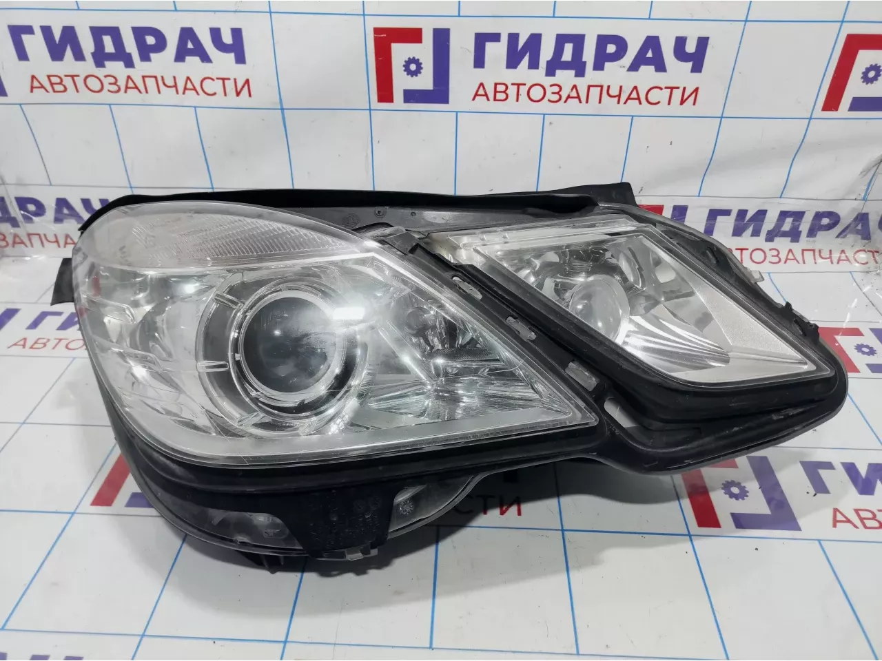 Фара правая Mercedes-Benz E-Class 200 (W212) A2128205861